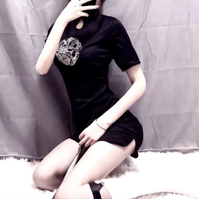 安内蒙尼